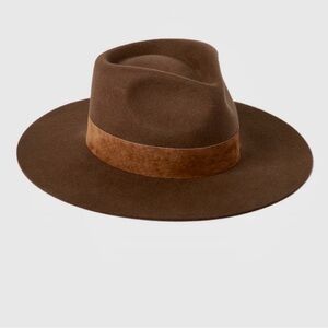 New with tags coco chocolate brown the mirage hat. Size medium. From Australia